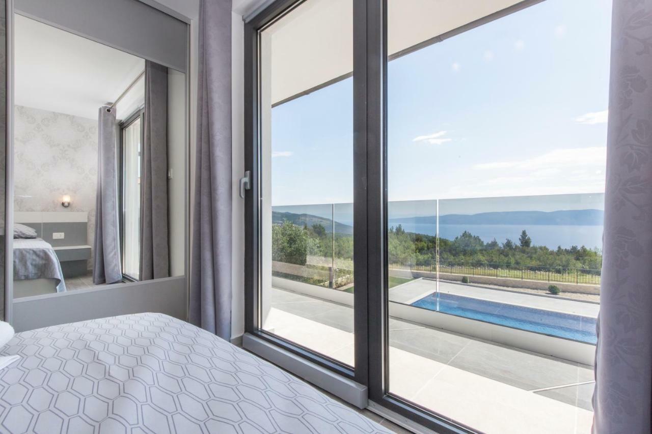 Maris Villa *